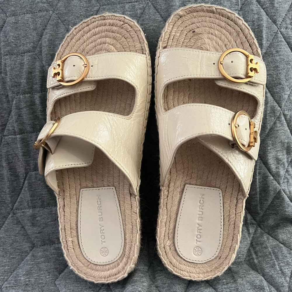 Tory Burch
Selby TwoBand Espadrille Leather Sandals size 8